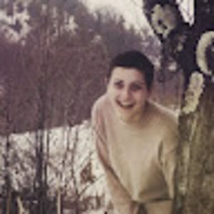 Meet your Posher, Nini